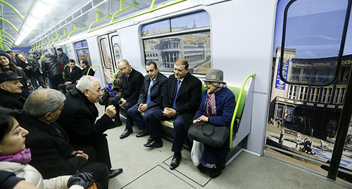 Новые вагоны в ереванском метро. Фто https://www.yerevan.am/ru/news/k-aghak-apet-taron-margaryane-tsanot-ats-el-e-metropoliteni-verakangnman-tsragri-shrjanakowm-irakana/