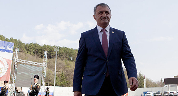  Анатолий Бибилов. Фото © Sputnik / Наталья Айриян
http://sputnik-ossetia.ru/analytics/20170602/4252540.html