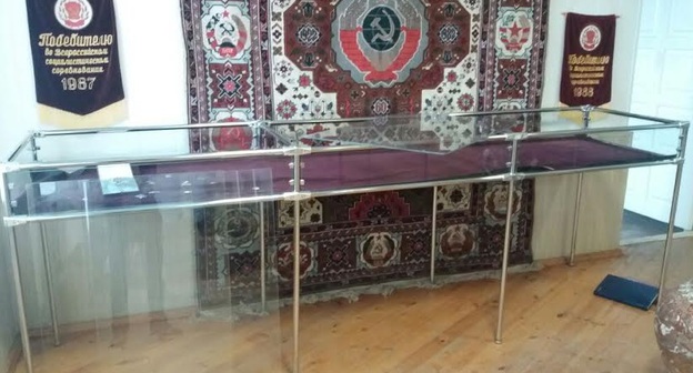 Помещение музея после кражи экспонатов. Фото предоставлено "Кавказскому узлу" сотрудниками музея