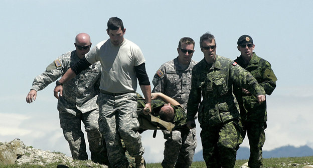 Совместные учения  вооруженных сил Азербайджана и Турции. Фото © Sputnik / David Xizanishvili
https://ru.sputnik.az/news/20170604/410574291/azerbaijan-gruziya-turciya-ucheniya.html