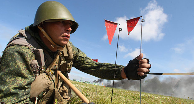 Сапёр. Фото © Sputnik / Игорь Зарембо
http://sputnik-ossetia.com/South_Ossetia/20160506/1852942.html