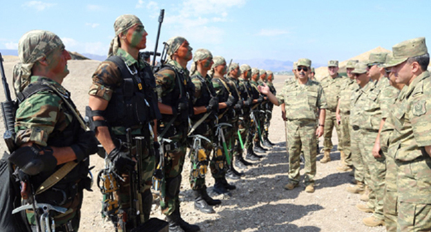 Учения в Азербайджане. Фото http://www.kaspiy.az/news.php?id=16642#.WUecsqAzpxg