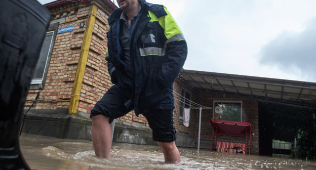 Подтопление в селе Левокумка Ставропольского края. Фото Антона Подгайко, Юга.ру
