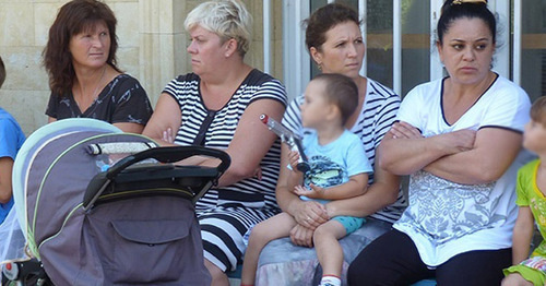 Беженцы с Украины в санатории "Леззет". Дагестан, лето 2014 г. Фото www.riadagestan.ru