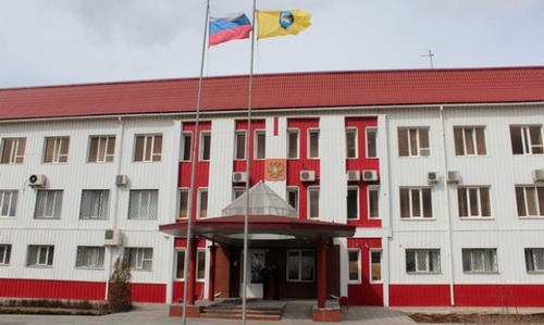 Элистинский горсуд. Фото http://fedpress.ru/news/society/news_crime/1370519057-zhitel-elisty-osuzhden-na-devyat-let-za-ponozhovshchinu-i-pyanoe-dtp Элистинский горсуд. Фото http://fedpress.ru/news/society/news_crime/1370519057-zhitel-elisty-osuzhden-na-devyat-let-za-ponozhovshchinu-i-pyanoe-dtp