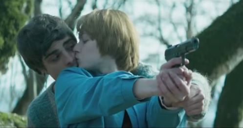 Кадр фильма "Заложники". Скриншот с трейлера https://www.youtube.com/watch?v=apVZcaujlGs Кадр фильма "Заложники". Скриншот с трейлера https://www.youtube.com/watch?v=apVZcaujlGs