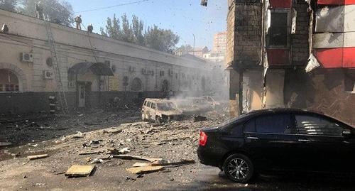 Расчистка завалов на месте пожара в Ростове-на-Дону. Фото: Группа вконтакте «Это Ростов-на-Дону!»
Расчистка завалов на месте пожара в Ростове-на-Дону. Фото: Группа вконтакте «Это Ростов-на-Дону!»