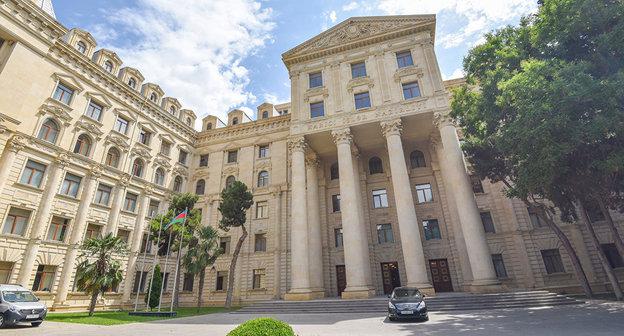Здание МИД в Баку. Фото © Sputnik / Murad Orujov
https://ru.sputnik.az/politics/20171205/413047705/gruzija-azerbajdzhan-diplomaticheskoe-otnoshenija-memedjarov-dzhanelizde.html