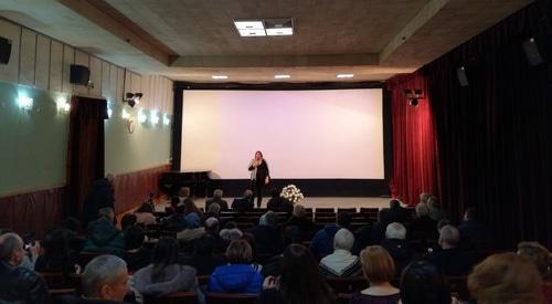 В Доме кино во Владикавказе прошла премьера документального фильма "Труба" про "Электроцинк". 18 января 2018 года. Фото Эммы Марзоевой для "Кавказского узла"