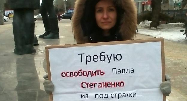  Татьяна Степаненко на пикете. Фото Татьяны Филимоновой для "Кавказского узла"

