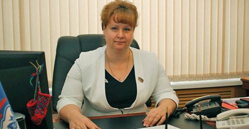 Марина Абрамкина. Фото: Официальный сайт партии "Республика Дагестан" http://dagestan.er.ru/