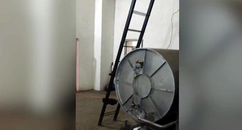 Оборудование незаконного предприятия. Оперативная съемка МВД КБР Фото: кадр видео Спецназ-ПРО
