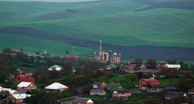 Село Экажево в Ингушетии. Фото Шалиец https://ru.wikipedia.org/wiki/Экажево Село Экажево в Ингушетии. Фото Шалиец https://ru.wikipedia.org/wiki/Экажево