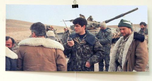 Фотографии воинов карабахской войны, представленные на выставке фотографий Левона Атоянца, посвященную городу Шуши. Нагорный Карабах. Степанакерт. 8 мая 2018 год. Фото Алвард Григорян для "Кавказского узла"