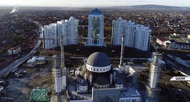 Шали-Сити. Фото: Кадр видео  ЧГТРК "Грозный" https://www.youtube.com/watch?time_continue=750&v=VX30dMDF5UY
