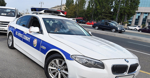 Полицейская машина. Фото: Sputnik / Murad Orujov
Полицейская машина. Фото: Sputnik / Murad Orujov