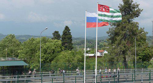 Мост на границе России и Абхазии. Фото Sputnik Томас Тхайцу
https://sputnik-abkhazia.ru/news/20180629/1024345451/kakie-novye-mery-prinyaty-na-rossijsko-abxazskoj-granice.html Мост на границе России и Абхазии. Фото Sputnik Томас Тхайцу
https://sputnik-abkhazia.ru/news/20180629/1024345451/kakie-novye-mery-prinyaty-na-rossijsko-abxazskoj-granice.html