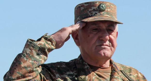 Микаел Арутюнян. Фото © Sputnik / Aram Nersesyan
https://ru.armeniasputnik.am/incidents/20180703/13023126/ex-ministr-oborony-armenii-mikael-arutyunyan-zaochno-arestovan.html