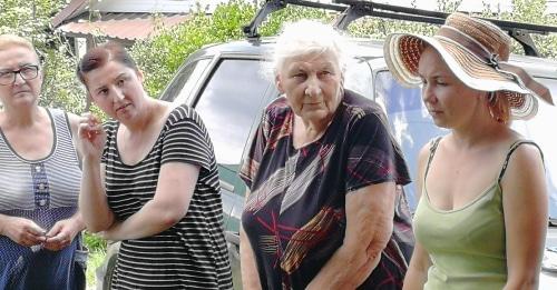Члены садового товарищества "Чаевод" на сходе 5 августа 2018 года. Фото Светланы Кравченко для "Кавказского узла". Члены садового товарищества "Чаевод" на сходе 5 августа 2018 года. Фото Светланы Кравченко для "Кавказского узла".