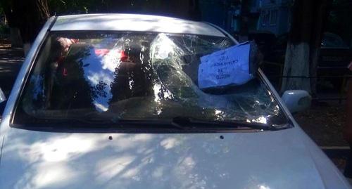 Разбитая машина Елены Хатламаджиян. Фото: страница Fb Елены Хатламаджиян