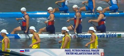 Четверка российских каноистов на чемпионате мира-2018 в Португалии. Фото: скриншот с видео Planet Canoe https://www.canoeicf.com/ Четверка российских каноистов на чемпионате мира-2018 в Португалии. Фото: скриншот с видео Planet Canoe https://www.canoeicf.com/