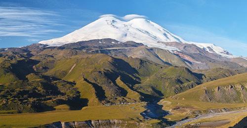 Эльбрус. Фото: Lev Kalmykov https://ru.wikipedia.org