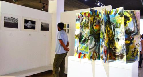 На выставке художников из Австралии в Шуши (Нагорный Карабах). 31 августа 2018 год.  Фото Алвард Григорян для "Кавказского узла".