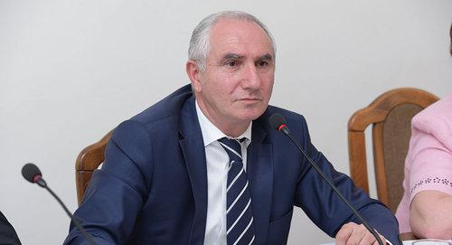 Валерий Бганба. Фото Тхайцук
https://sputnik-abkhazia.ru/Abkhazia/20180918/1025035003/valerij-bganba-naznachen-novym-premer-ministrom-abxazii.html Валерий Бганба. Фото Тхайцук
https://sputnik-abkhazia.ru/Abkhazia/20180918/1025035003/valerij-bganba-naznachen-novym-premer-ministrom-abxazii.html