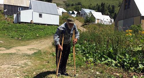 Еремян Миртат Аведисович, владелец летнего домика на перевале Аишхо. 23 августа 2018 год. Фото Светланы Кравченко для "Кавказского узла".