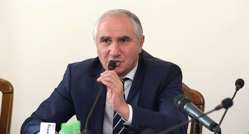 Валерий Бганба. Фото © Sputnik / Томас Тхайцу https://sputnik-abkhazia.ru/radio/20170209/1020391510/spiker-o-popravkax-v-konstituciyu-zashhitili-suverenitet-i-nezavisimost-abxazii.html Валерий Бганба. Фото © Sputnik / Томас Тхайцу https://sputnik-abkhazia.ru/radio/20170209/1020391510/spiker-o-popravkax-v-konstituciyu-zashhitili-suverenitet-i-nezavisimost-abxazii.html