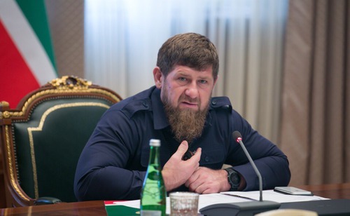Рамзан Кадыров на совещании по проблеме незавершенного строительства. 20 сентября 2018 года. Фото со страницы Кадырова в соцсети "ВКонтакте". https://vk.com/ramzan?w=wall279938622_312047 Рамзан Кадыров на совещании по проблеме незавершенного строительства. 20 сентября 2018 года. Фото со страницы Кадырова в соцсети "ВКонтакте". https://vk.com/ramzan?w=wall279938622_312047