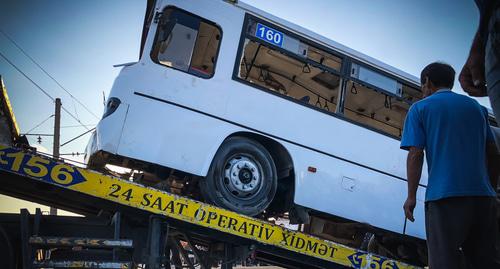 ДТП с автобусом и поездом в Баку. 1 октября 2018 г. Фото Азиза Каримова для "Кавказского узла"
