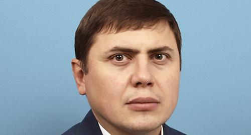Советник юстиции 3 класса Роман Тютюник. Фото http://www.kalmprok.ru/kalmprok.ru/management/6453-tutunik Советник юстиции 3 класса Роман Тютюник. Фото http://www.kalmprok.ru/kalmprok.ru/management/6453-tutunik