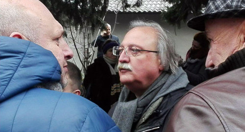 Один из лидеров «Единого национального движения» Григол Вашадзе на акции в Гурджаани. Фото: Инна Кукуджанова для "Кавказского узла" Один из лидеров «Единого национального движения» Григол Вашадзе на акции в Гурджаани. Фото: Инна Кукуджанова для "Кавказского узла"