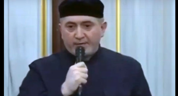 Ибрагим Белхароев. Кадр видео 
Дауд Полонкоев https://www.youtube.com/watch?time_continue=16&v=KKM_AkJuetM
