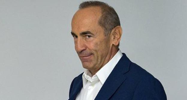 Роберт Кочарян. Фото:© Sputnik / Asatur Yesayants
https://ru.armeniasputnik.am/politics/20181110/15600024/advokaty-kocharyana-obratilis-v-espch.html