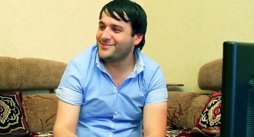 Эльдар Иразиев. Кадр видео muhandiswise https://www.youtube.com/watch?v=d1g10gg9qy4