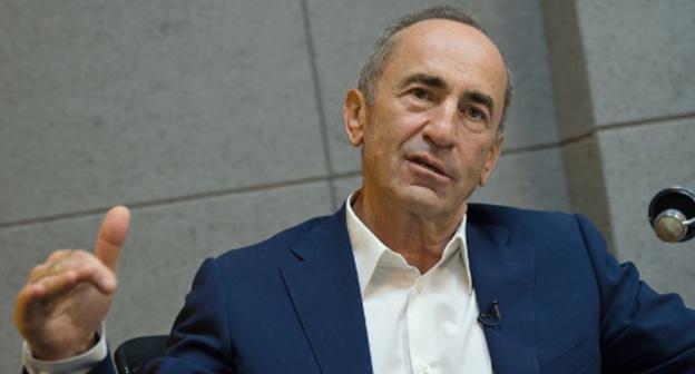 Роберт Кочарян © Sputnik / Asatur Yesayants
https://ru.armeniasputnik.am/politics/20190130/17029686/konstitucionnyj-sud-armenii-otklonil-isk-advokata-roberta-kocharyana.html