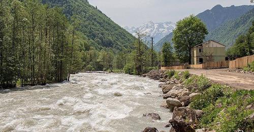 Горная река в Грузии. Фото http://energy.gov.ge/ 