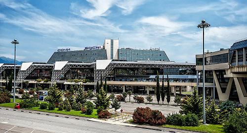 Аэропорт Сочи. Фото: пресс-служба "Базел Аэро", http://aer.aero/press-center/photo/mezhdunarodnyy-aeroport-sochi/ Аэропорт Сочи. Фото: пресс-служба "Базел Аэро", http://aer.aero/press-center/photo/mezhdunarodnyy-aeroport-sochi/
