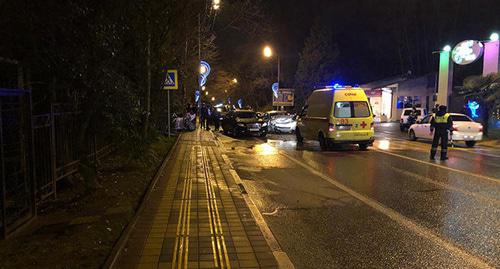 На месте ДТП в Сочи. Фото: пресс-служба Следственного комитета России http://kuban.sledcom.ru/