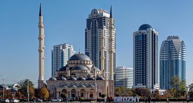 Мечеть "Сердце Чечни" в Грозном. Фото  Alexxx1979,  https://commons.wikimedia.org/w/index.php?curid=53692987