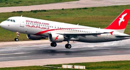 Самолет авиакомпании Air Arabia. Фото: пресс-служба авиакомпании Air Arabia, https://www.airarabia.com/ru/photo-gallery Самолет авиакомпании Air Arabia. Фото: пресс-служба авиакомпании Air Arabia, https://www.airarabia.com/ru/photo-gallery
