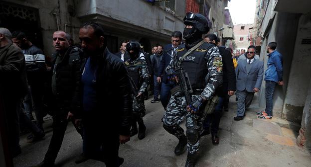 Сотрудник силовых структур Египта. Фото: REUTERS/Amr Abdallah Dalsh
