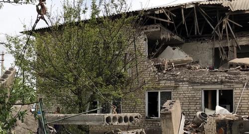 Последствия взрыва в многоквартирном доме в поселке Чистоозерный Ростовской области. 12 мая 2019 года. Фото Вячеслава Прудникова для "Кавказского узла". 
