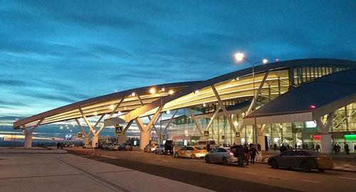 Аэропорт Платов в Ростове-на-Дону. Фото: Dmitry89 https://ru.wikipedia.org Аэропорт Платов в Ростове-на-Дону. Фото: Dmitry89 https://ru.wikipedia.org
