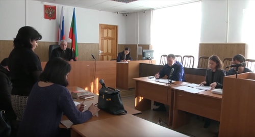 Участники процесса по делу о ДТП в Черкеске. Стопкадр видео канала Архыз 24
https://www.youtube.com/watch?v=v3fUjJ41ZaE