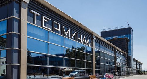 Терминал аэропорта Сочи. Фото: Пресс-служба аэропорта Сочи.  http://aer.aero/press-center/photo/mezhdunarodniy-aeroport-anapa/