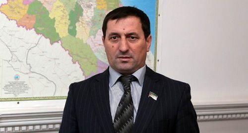 Фикрет Раджабов. Фото пресс-службы Народного собрания Дагестана http://www.nsrd.ru/pub/novosti/v_prioritete_sohranenie_mira_i_soglasiya_v_da_08_08_2016 Фикрет Раджабов. Фото пресс-службы Народного собрания Дагестана http://www.nsrd.ru/pub/novosti/v_prioritete_sohranenie_mira_i_soglasiya_v_da_08_08_2016