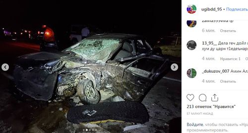 Последствия столкновения двух легковых машин на окраине села Алхан-Кала в Чечне  Фото: страница ГИБДД МВД Чечни в instaghram https://www.instagram.com/p/B2dmU1VCYpp/